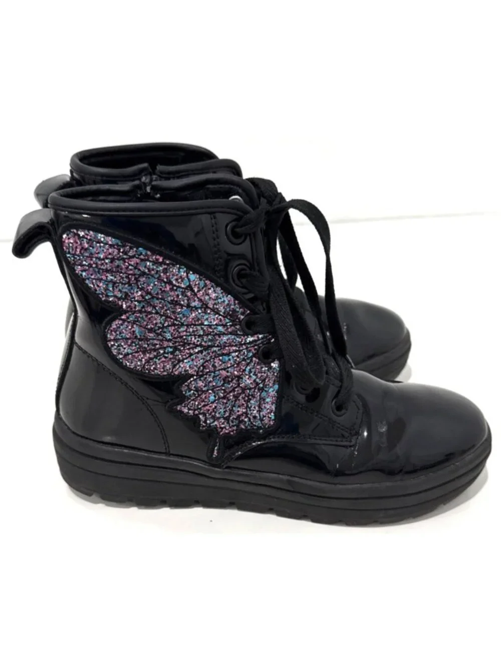 Skechers Trendy Black High-Top Shiny Patent Boots Butterfly Detail Girls Size 4